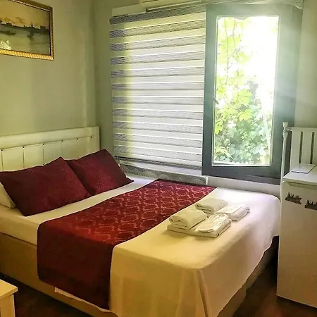 Отель Mavilla