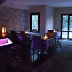 Mavilla فندق